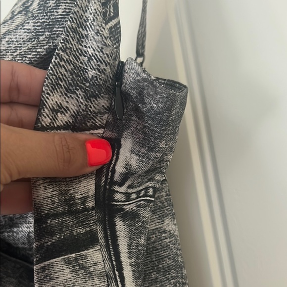 NWT Retrofete Black and White Slip Mini Dress - Picture 5 of 9